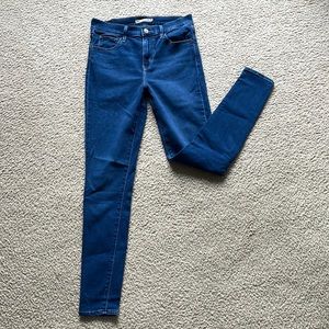 Levi skinny jeans